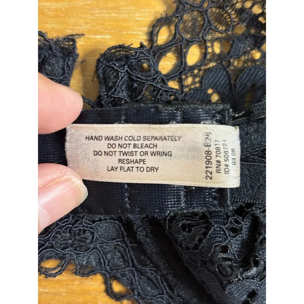 Victorias Secret Very Sexy Balconet Bra Black Floral Lace Unlined Underwire 36D